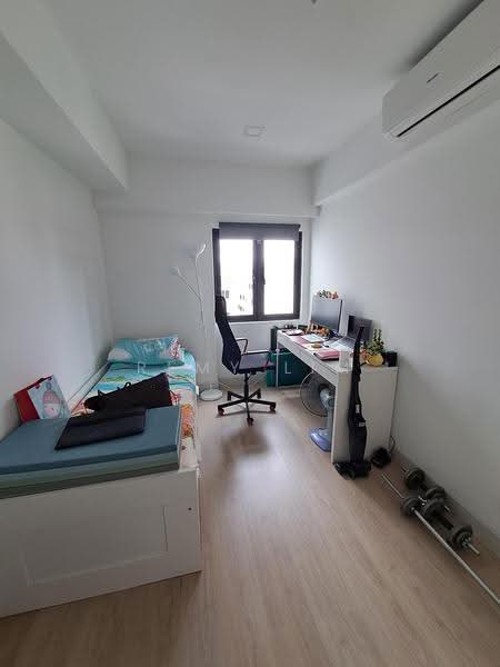 Kondominium untuk Dijual di Royalle Condominium - Remy Lim - Bedroom - PropertyGuru.com.my