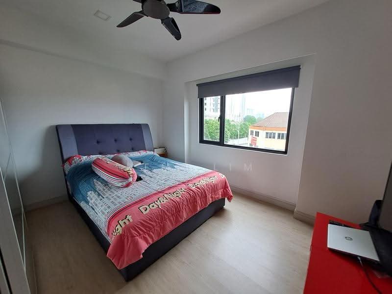 Kondominium untuk Dijual di Royalle Condominium - Remy Lim - Bedroom - PropertyGuru.com.my