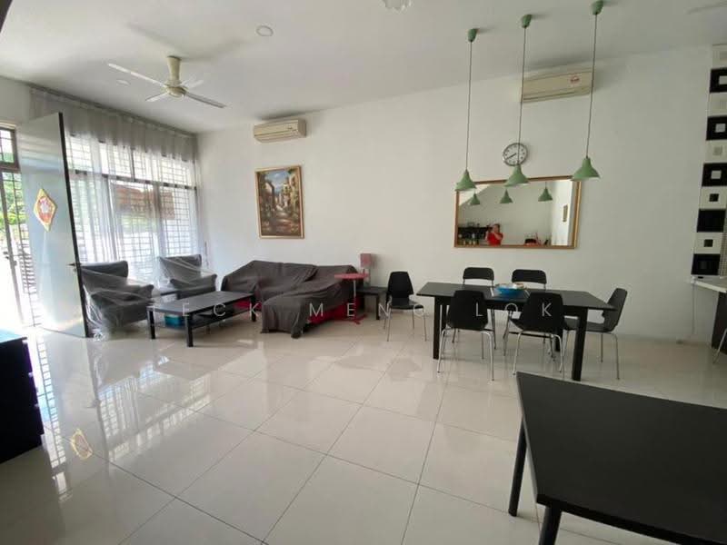 Terraced House for Rent in Taman Puncak Jalil (Seri Kembangan) - Teck Meng Lok - Living Room - PropertyGuru.com.my