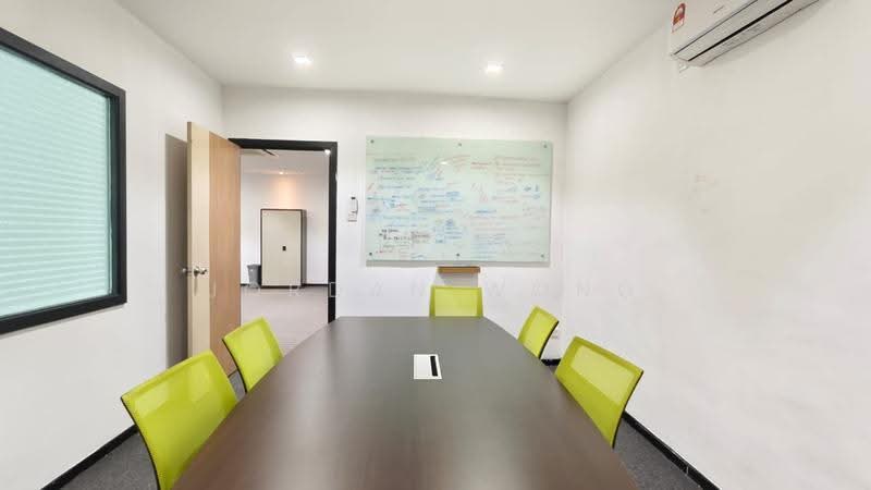 Shop / Office for Rent in Bandar Baru Permas Jaya (Permas Jaya) - Jordan Wong - Interior - PropertyGuru.com.my