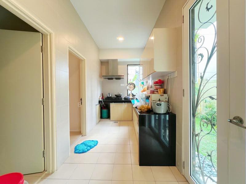 Bungalow House for Sale in Batu 9 (Cheras) - Bryan Ng - Kitchen - PropertyGuru.com.my