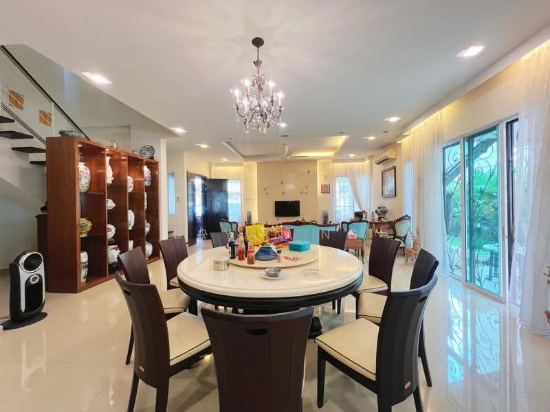 Bungalow House for Sale in Batu 9 (Cheras) - Bryan Ng - Dining Room - PropertyGuru.com.my