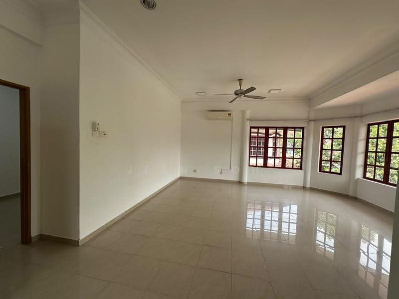 Semi-Detached House for Sale in Petaling Jaya (Selangor) - Jean Soh - Living Room - PropertyGuru.com.my