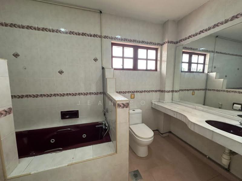 Semi-Detached House for Sale in Petaling Jaya (Selangor) - Jean Soh - Bathroom - PropertyGuru.com.my