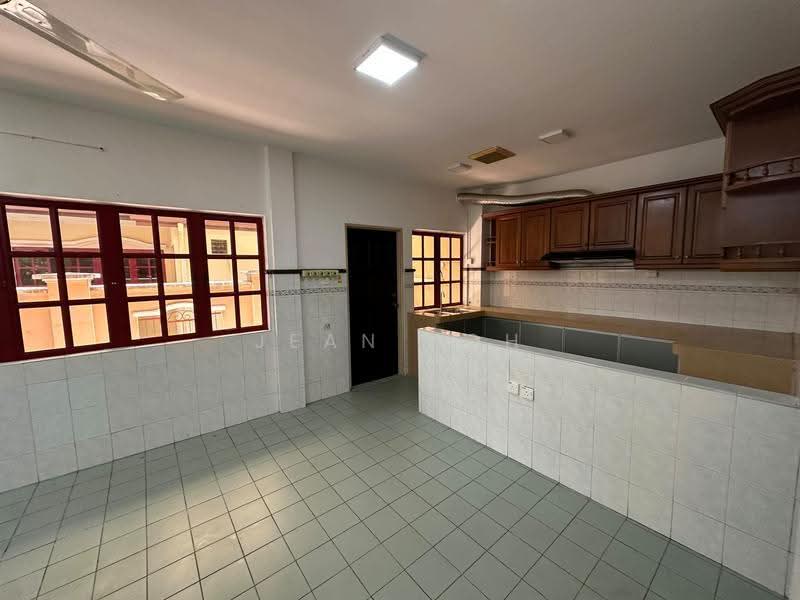 Semi-Detached House for Sale in Petaling Jaya (Selangor) - Jean Soh - Kitchen - PropertyGuru.com.my