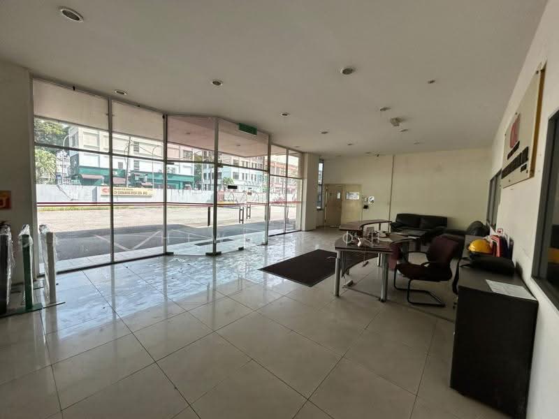 Factory for Rent in Puchong (Selangor) - Hewson Oh - Entrance - PropertyGuru.com.my