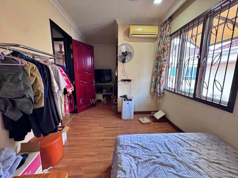 Rumah Berkembar untuk Dijual di Taman Naga Emas (Salak South) - Hewson Oh - Bedroom - PropertyGuru.com.my