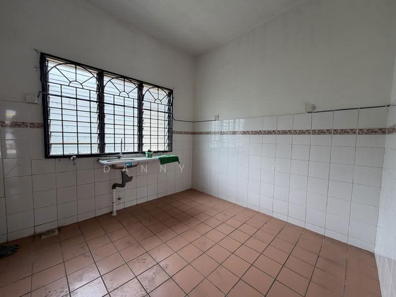 2-storey Terraced House for Sale in Rawang Perdana 2 (Rawang) - Danny Wong - Kitchen - PropertyGuru.com.my