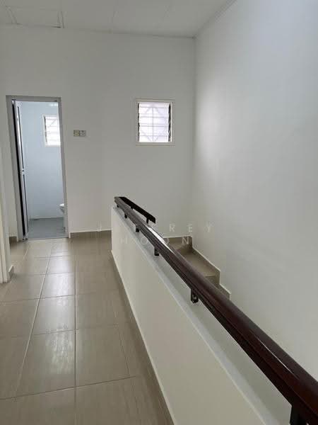 Rumah Teres 2-Tingkat untuk Dijual di Usj 14 (Subang Jaya) - Jeffrey Hoon - Corridor - PropertyGuru.com.my