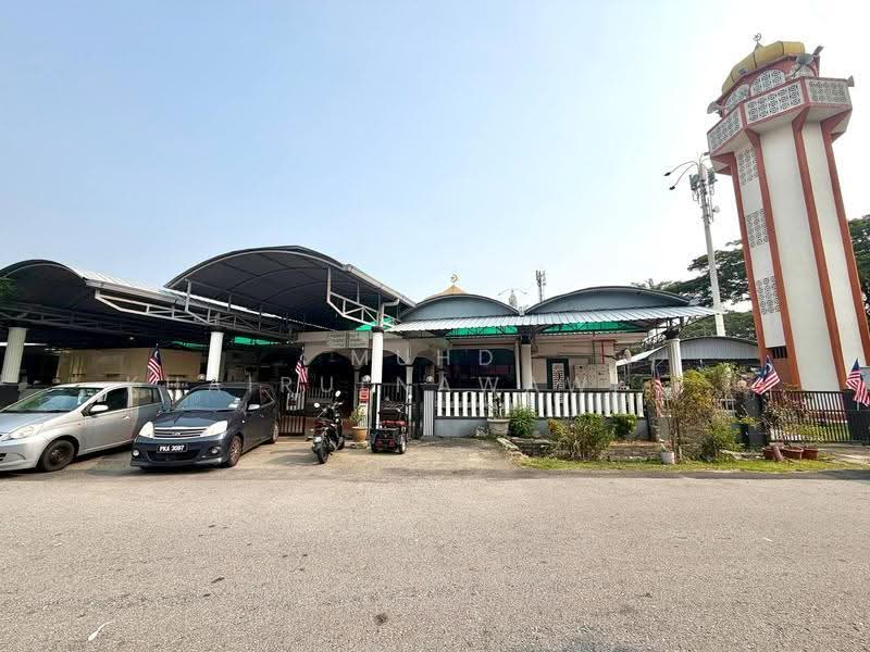 1-storey Terraced House for Sale in Seksyen 17 (Shah Alam) - Muhd Khairulnawawi Kamaruddin - Exterior - PropertyGuru.com.my