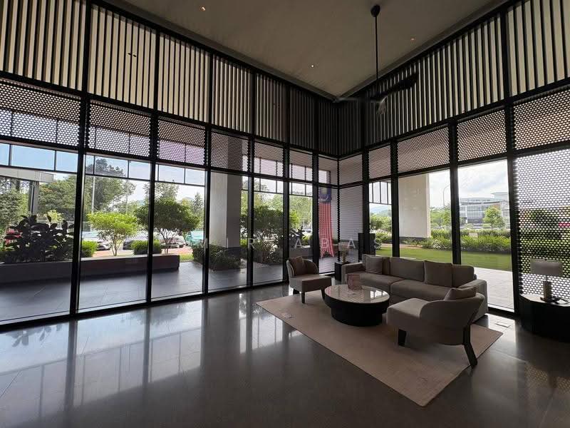 Kediaman Servis untuk Disewa di Melawati : Park One - Amir Abas - Living Room - PropertyGuru.com.my