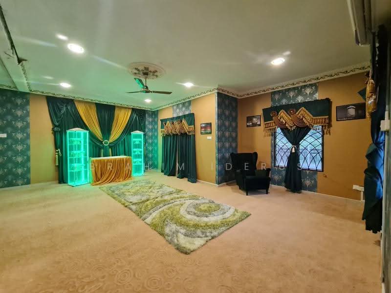 Bungalow House untuk Dijual di Rawang (Selangor) - Ibrahim Iderus - Living Room - PropertyGuru.com.my