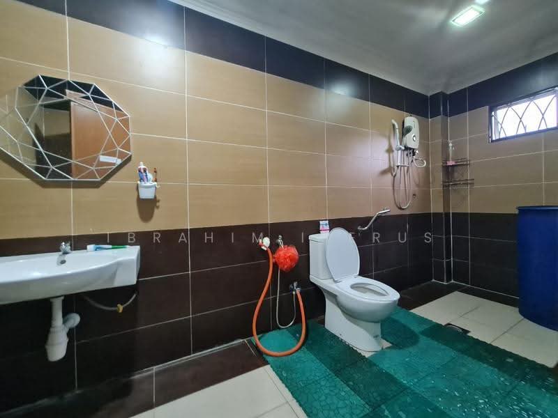 Bungalow House untuk Dijual di Rawang (Selangor) - Ibrahim Iderus - Bathroom - PropertyGuru.com.my