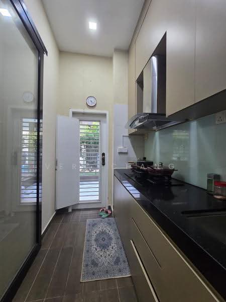 Rumah Kluster untuk Dijual di Senibong Cove (Masai) - Vera Chang - Kitchen - PropertyGuru.com.my