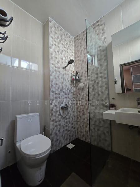 Rumah Kluster untuk Dijual di Senibong Cove (Masai) - Vera Chang - Bathroom - PropertyGuru.com.my