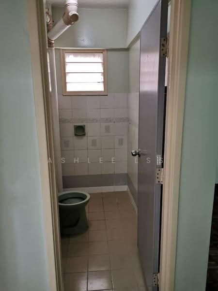 Pangsapuri untuk Dijual di Vantage Point (Menang Ria) - Ashlee LSS - Bathroom - PropertyGuru.com.my