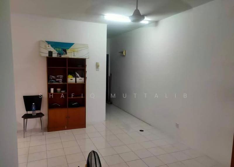 Apartment for Rent at Vista Pinggiran Apartment - Shafiq Muttalib - Living Room - PropertyGuru.com.my