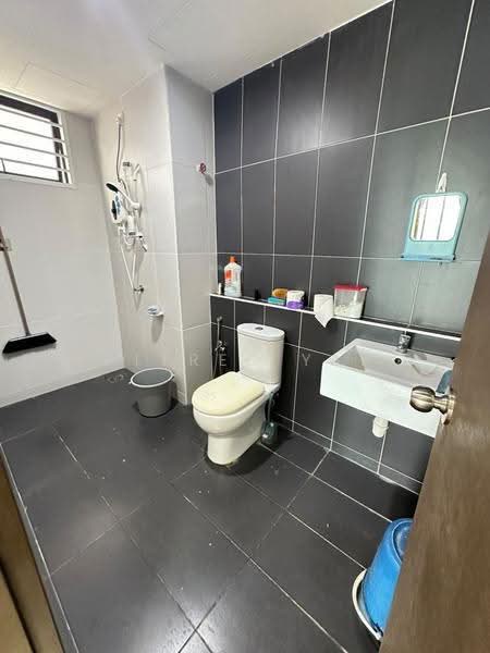 Service Residence for Rent at The Garden Residences - Alfred Yap - Bathroom - PropertyGuru.com.my