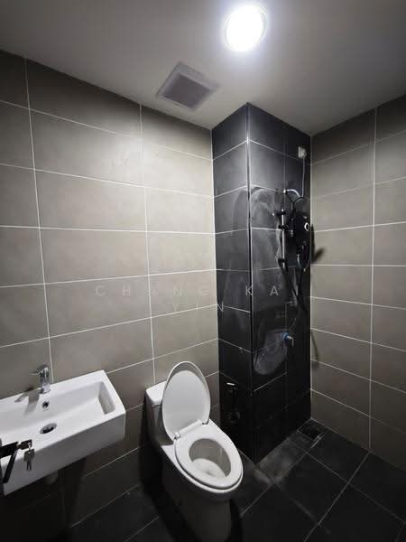 Service Residence for Rent at Wave @ Marina Cove - Chang Kai Yin - Bathroom - PropertyGuru.com.my