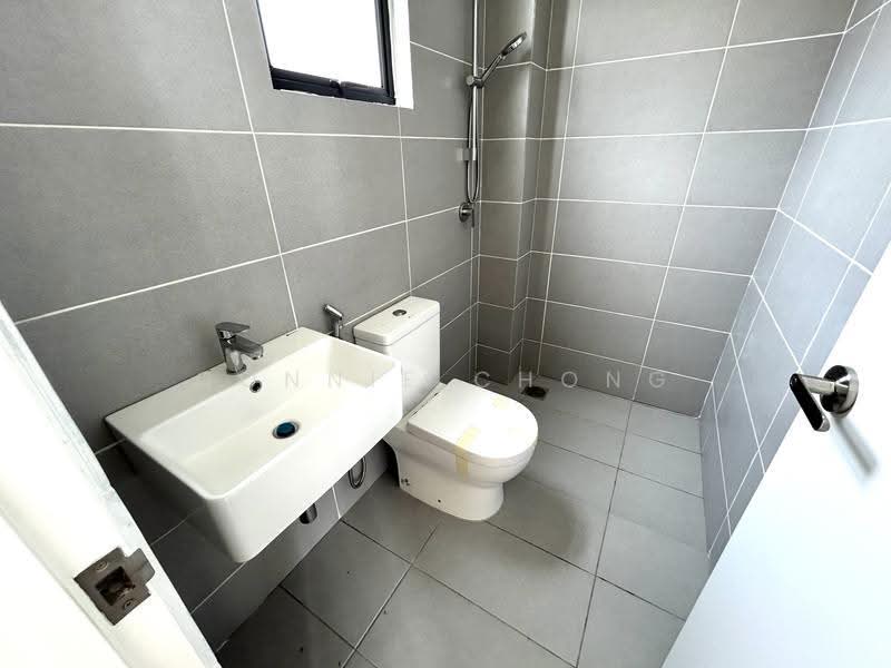 Semi-Detached House for Sale in Seremban (Negeri Sembilan) - Connie Chong - Bathroom - PropertyGuru.com.my