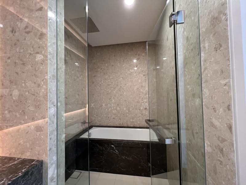 Kediaman Servis untuk Disewa di Pavilion Damansara Heights, Windsor Suites - KK Lim - Bathroom - PropertyGuru.com.my