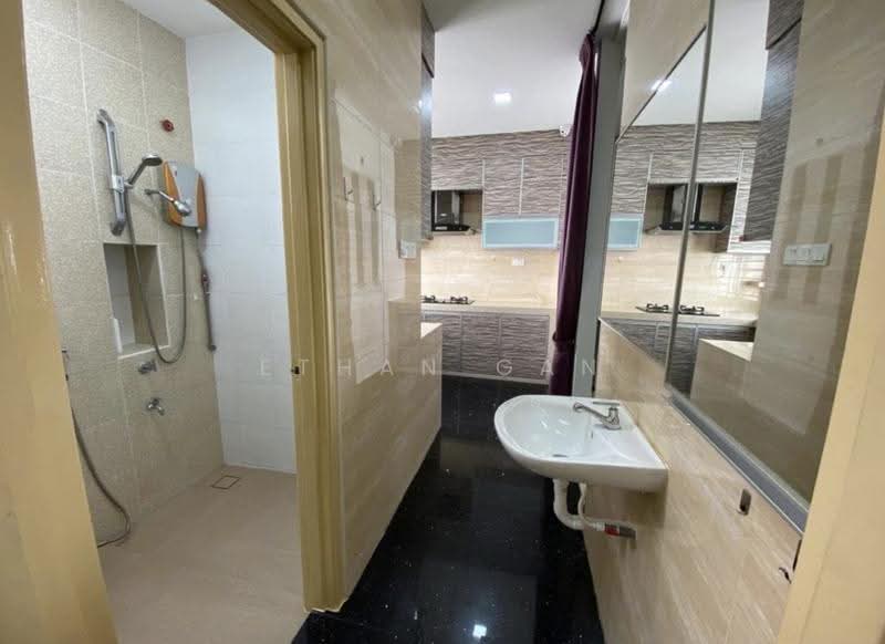 2-storey Terraced House for Sale in Austin (Johor Bahru) - Ethan Gan - Kitchen - PropertyGuru.com.my