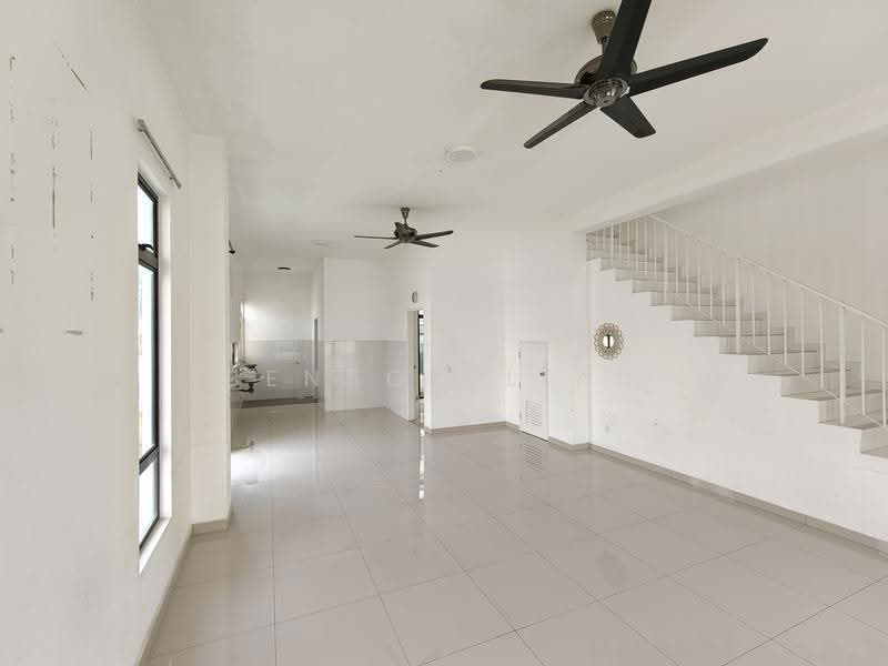 2-storey Terraced House for Rent in Puncak Alam (Selangor) - Benson Lian - Living Room - PropertyGuru.com.my