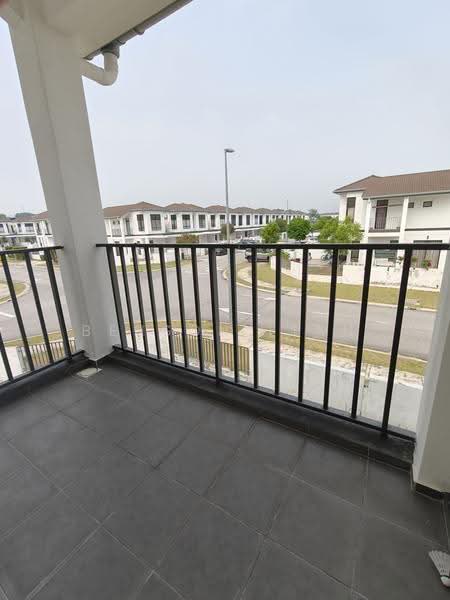 2-storey Terraced House for Rent in Puncak Alam (Selangor) - Benson Lian - Balcony - PropertyGuru.com.my