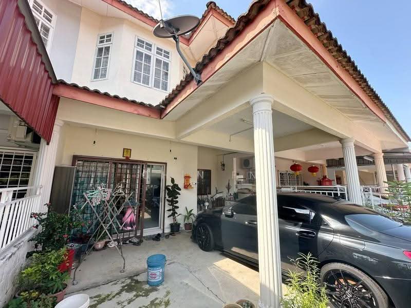 2-storey Terraced House for Sale in Taman Pandan Indah (Klebang) - CHIN FN - Exterior - PropertyGuru.com.my