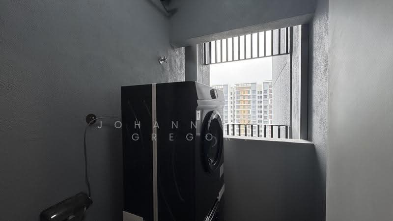 Service Residence for Rent at Teja @ Subang Jaya City Centre (SJCC) - Johann Paul Gregory - Balcony - PropertyGuru.com.my