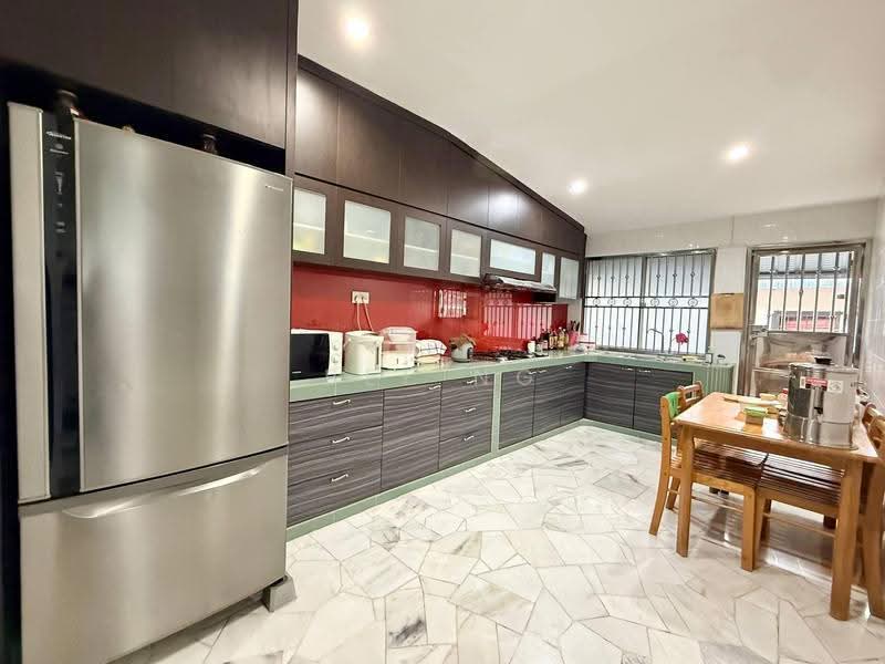 1-storey Terraced House for Sale in Skudai (Johor) - Bee Ng - Kitchen - PropertyGuru.com.my