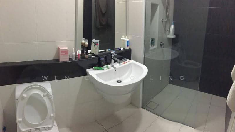 Service Residence for Sale at Sky Peak Residences - Wen Chung Ling - Bathroom - PropertyGuru.com.my
