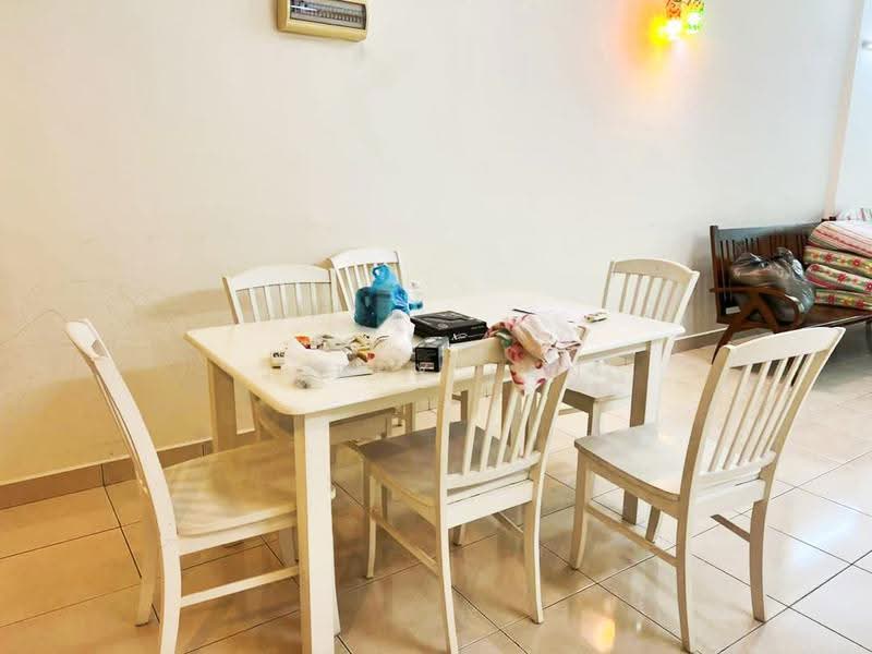Kondominium untuk Disewa di D'Piazza - Jerry Tan - Dining Room - PropertyGuru.com.my