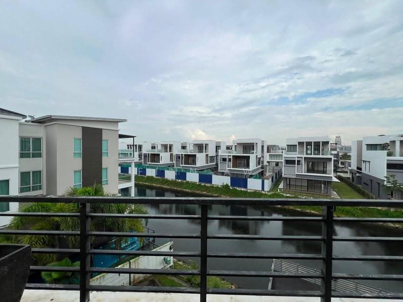 Bungalow House for Sale in Senibong (Permas Jaya) - Finn Aw - Exterior - PropertyGuru.com.my