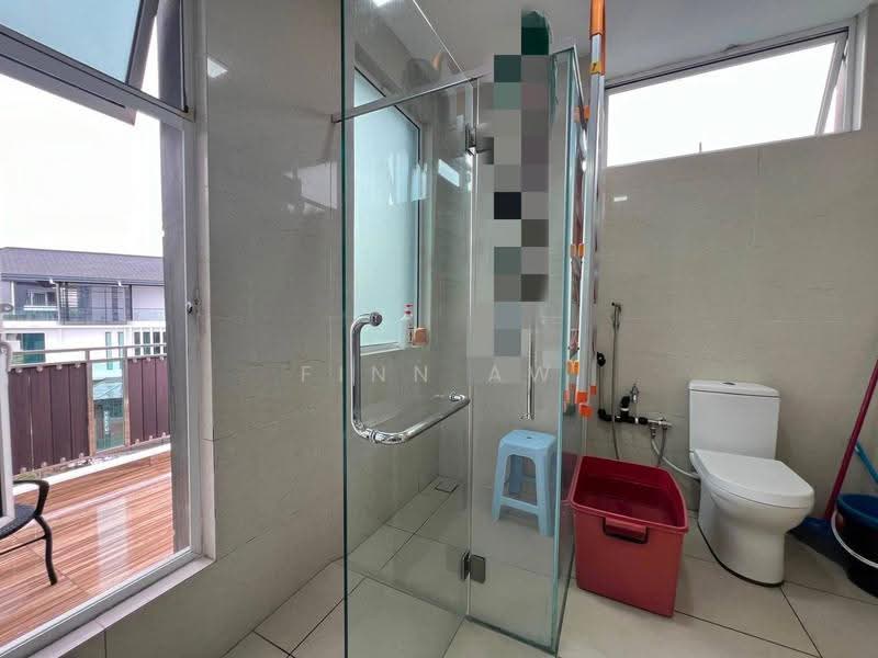 Bungalow House for Sale in Senibong (Permas Jaya) - Finn Aw - Bathroom - PropertyGuru.com.my