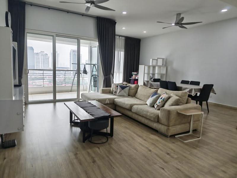 Kediaman Servis untuk Disewa di Sinaran TTDI - Lisa Low - Living Room - PropertyGuru.com.my