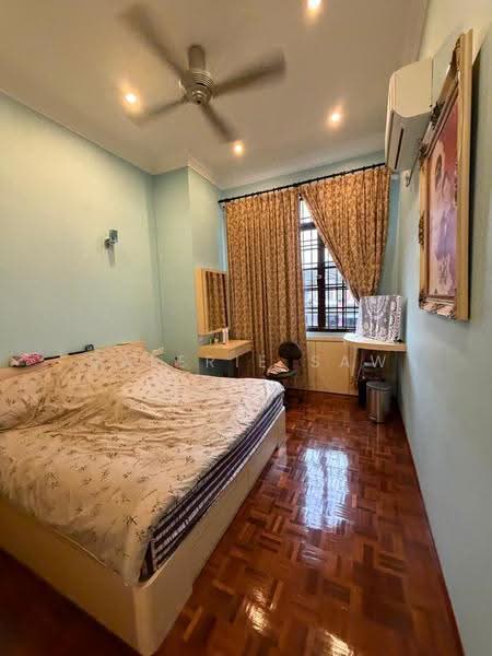 Rumah Teres untuk Dijual di Taman Desa Tebrau (Tebrau) - Valerie Saw - Bedroom - PropertyGuru.com.my