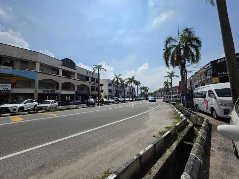 Shop for Sale in Melaka (Melaka) - Jenny Tai Chen Leen - Exterior - PropertyGuru.com.my