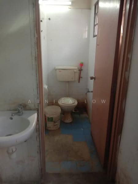 Office for Rent in Pusat Perdagangan Seri Kembangan (Seri Kembangan) - Arnica Low - PropertyGuru.com.my