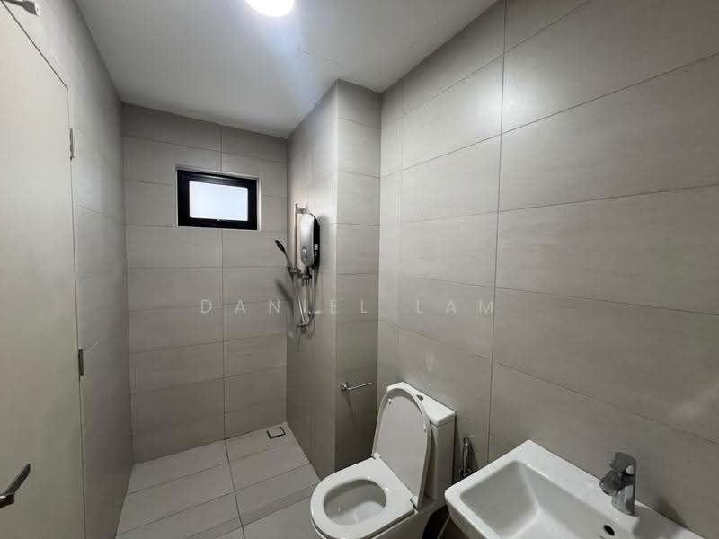 Kediaman Servis untuk Disewa di Residensi Ava @ Kiara Bay - Daniel Lam - Bathroom - PropertyGuru.com.my