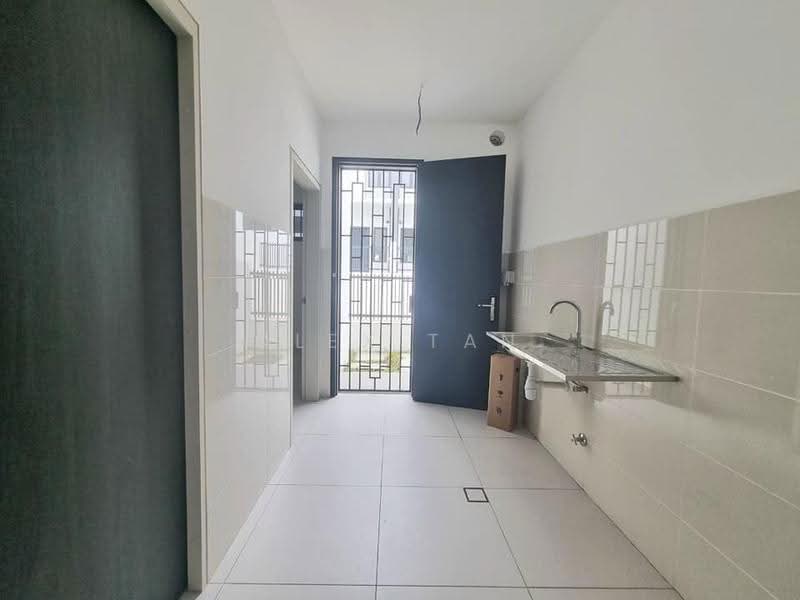 Rumah Teres 2-Tingkat untuk Dijual di Cyberjaya (Selangor) - Alex Tan - Kitchen - PropertyGuru.com.my