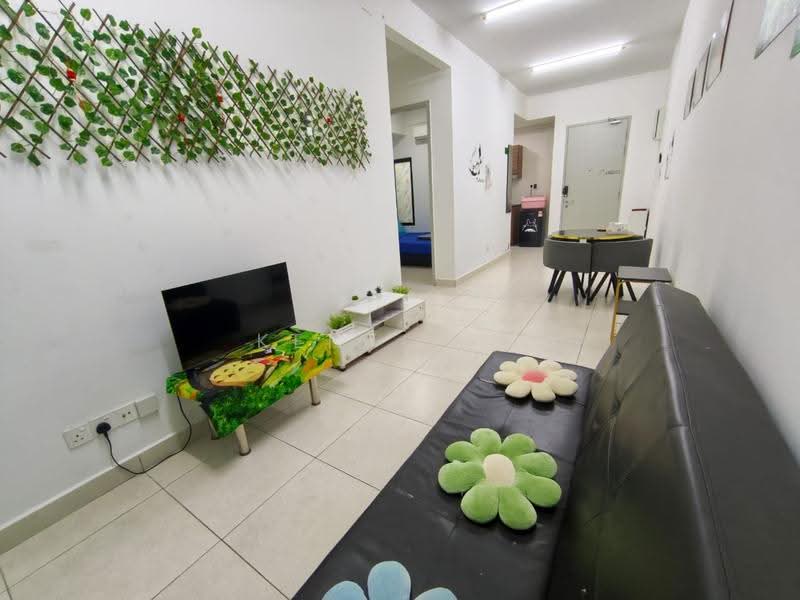 Kediaman Servis untuk Disewa di M Suite @ Desa Park North - Kent Tan - Living Room - PropertyGuru.com.my