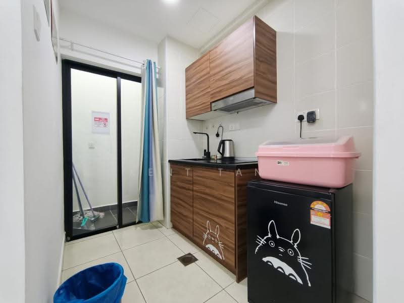 Kediaman Servis untuk Disewa di M Suite @ Desa Park North - Kent Tan - Kitchen - PropertyGuru.com.my