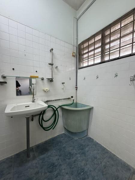Rumah Teres 1-Tingkat untuk Dijual di Bertam Malim (Bertam) - Joan Low - Bathroom - PropertyGuru.com.my