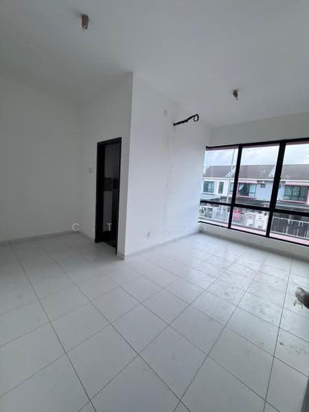 2-storey Terraced House for Sale in Taman Austin Duta (Tebrau) - C.T Chong - Living Room - PropertyGuru.com.my