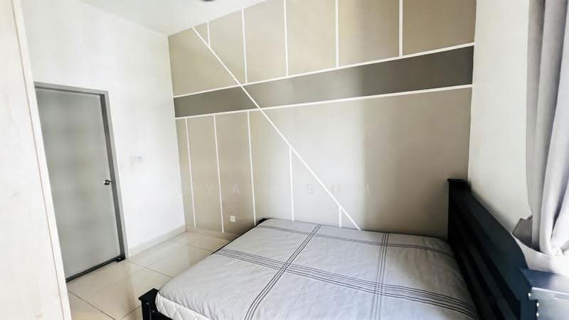 Kediaman Servis untuk Dijual di TR Residence - Ryan Sum - Bedroom - PropertyGuru.com.my