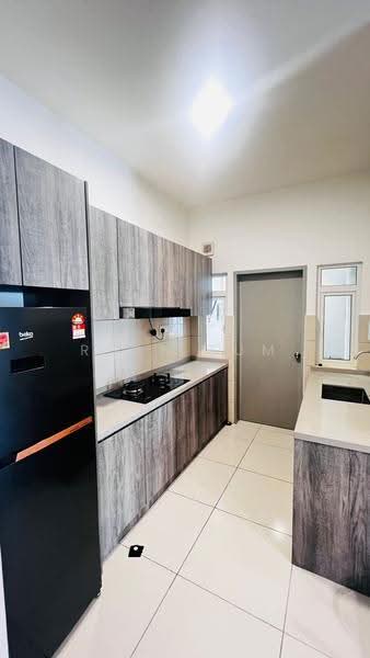 Kediaman Servis untuk Dijual di TR Residence - Ryan Sum - Kitchen - PropertyGuru.com.my