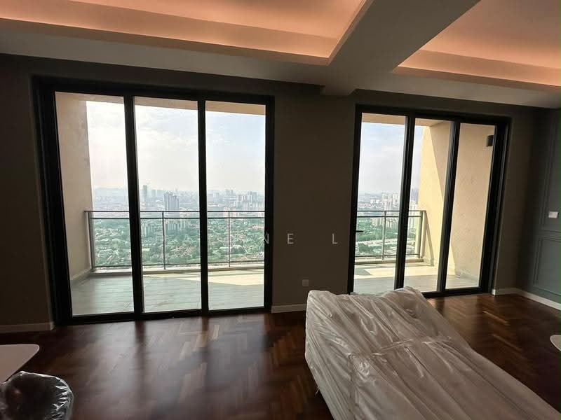 Kediaman Servis untuk Dijual di Bloomsvale Menara Vista Petaling - Daphne Lim - Balcony - PropertyGuru.com.my