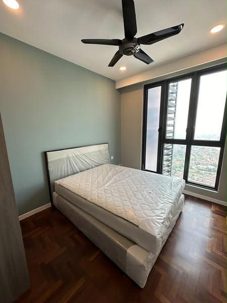 Kediaman Servis untuk Dijual di Bloomsvale Menara Vista Petaling - Daphne Lim - Bedroom - PropertyGuru.com.my