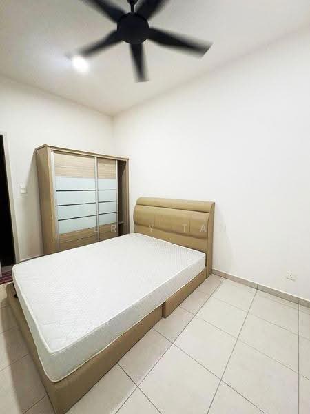 Kondominium untuk Disewa di Ideal Residency - Jerry Tan - Bedroom - PropertyGuru.com.my